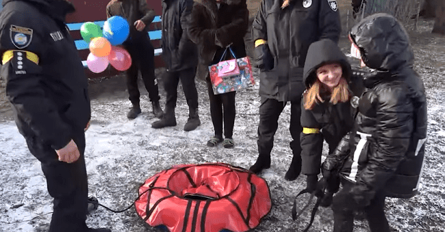 Поліція з Сум завітала до багатодітної родини