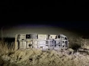 Перекинутий автомобіль