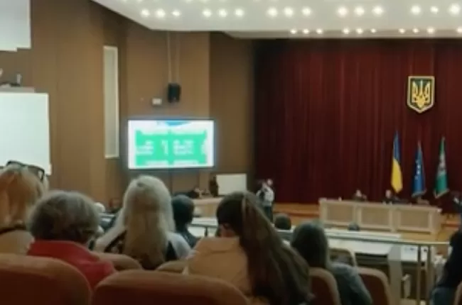 У засіданні міськради взяли участь батьки та вчителі