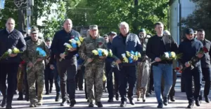 Представники влади урочисто поклали квіти до меморіалів