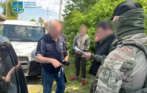 На Сумщині затримали ВПО з Луганської області, що намагався вивезти ухилянтів до росії