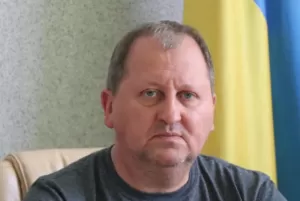 Голова міста Олександр Лисенко пропонує сум'янам самим створювати укриття і для цього звертатися до нього особисто