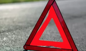 Вчора в Сумах на проспекті Михайла Лушпи сталася ДТП: підліток потрапив під поліцейську автівку