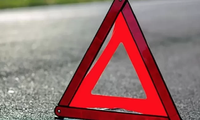 Вчора в Сумах на проспекті Михайла Лушпи сталася ДТП: підліток потрапив під поліцейську автівку