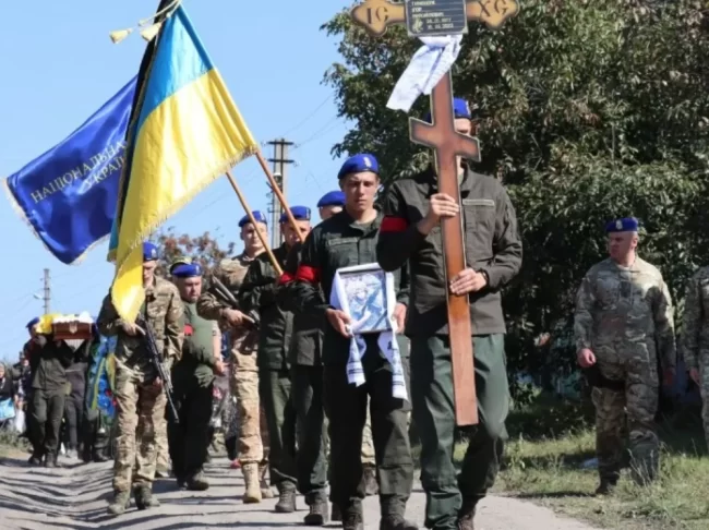 Повернулися додому на щиті: Сумщина попрощалася з двома своїми захисниками