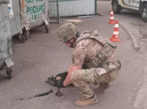 Вибухова знахідка: в Сумах у смітті знайшли міну