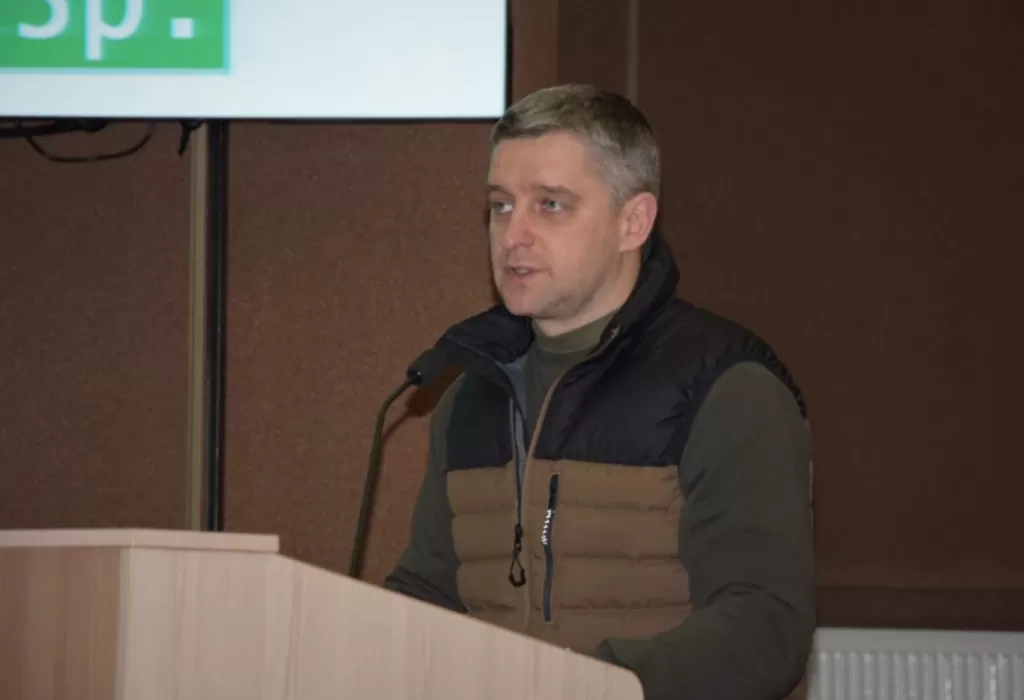 Олексій Дрозденко скасував обмеження зарплат посадовців та комунальників