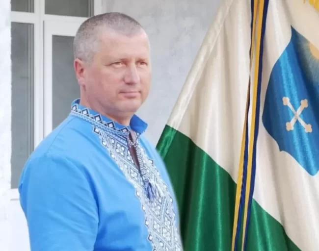 Охтирська міськрада надала 200% окладу меру як премію, але залишила недофінансованими школи на 2024 рік
