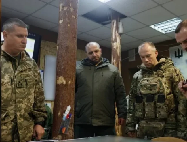 Умєров та Сирський здійснили робочу поїздку по самих гарячих місцях бойових дій