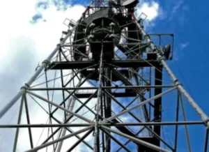 Рашисти атакували Сумщину дронами та ракетами: пошкоджено телевежу та інфраструктуру