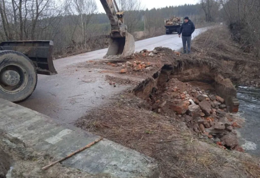 На Сумщині в одному з районів стався прорив дамби