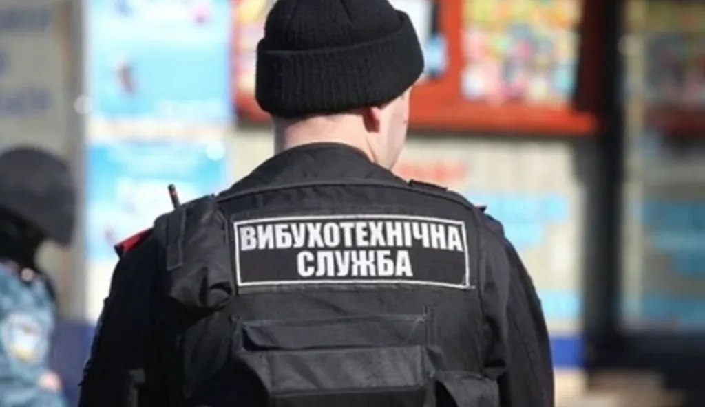 На Сумщині триває перевірка вибухотехніками всіх ТЦ через повідомлення про замінування