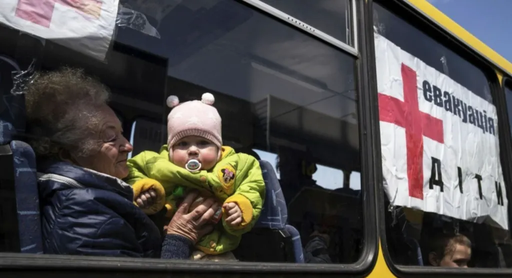 Оголошено термінову евакуацію у Хотінській громаді Хотінській громаді