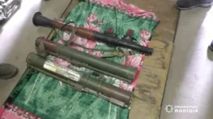 В Сумах затримано чоловіка, яки зберігав в гаражі вогнепальну зброю та вибухівку