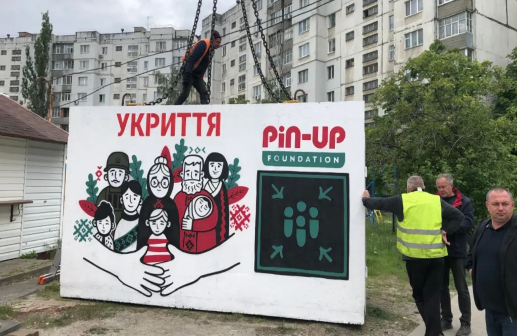 В Сумах з'явилося 5 нових модульних укриттів: їх подарував одеський благодійний фонд