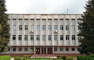 Рашисти спрямували шахеди на Середино-Будську міську раду