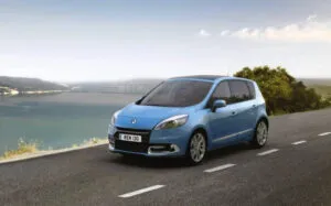 Renault Megane Scenic 2012: технические характеристики
