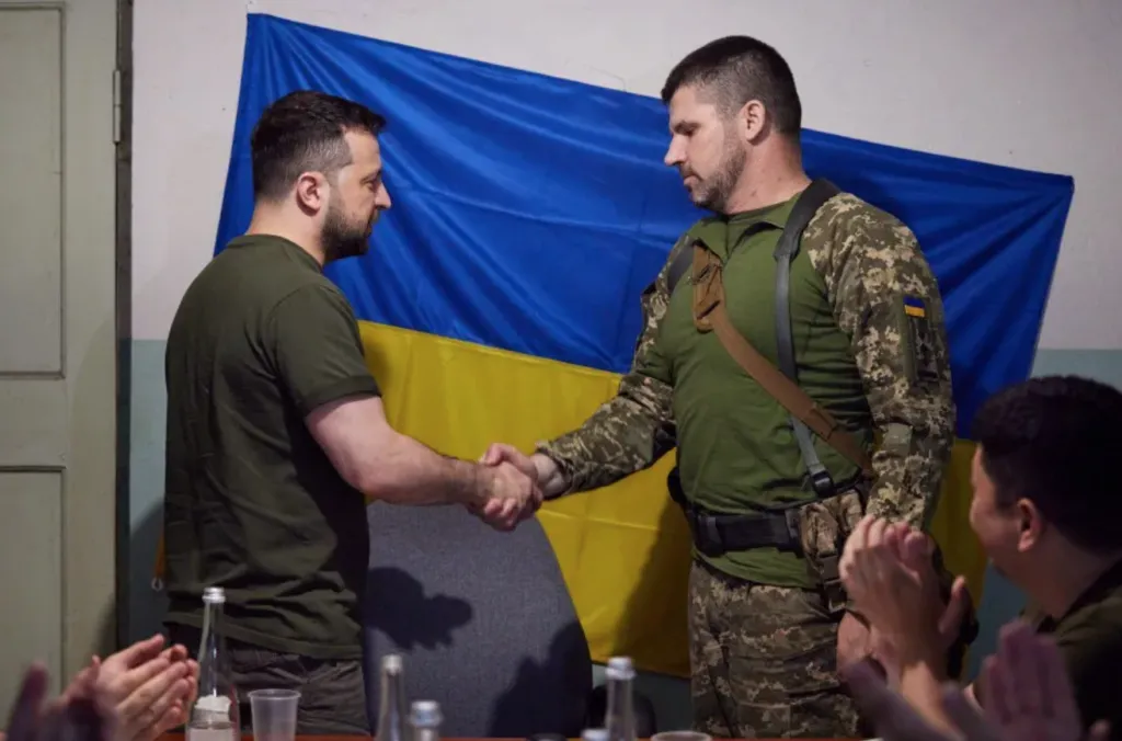 Зеленський призначив Андрія Гнатова новим командувачем Об’єднаних сил ЗСУ, змінивши Юрія Содоля
