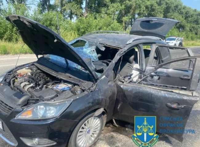 На Сумщині рашисти атакували цивільне авто за допомогою дрону й поранили пасажирку