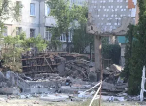 150 осіб займаються ліквідацією наслідків "прильотів" в Сумах