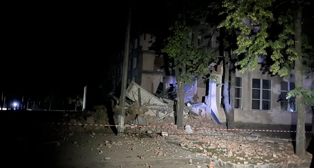 Ворог завдав авіаційного удару по університету в Сумах