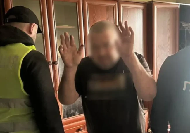 Правоохоронці в Сумах викрили палія військових автівок