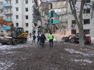 Ворог вдарив шахедами по Глухову: 7 загиблих, серед них дитина та 12 поранених