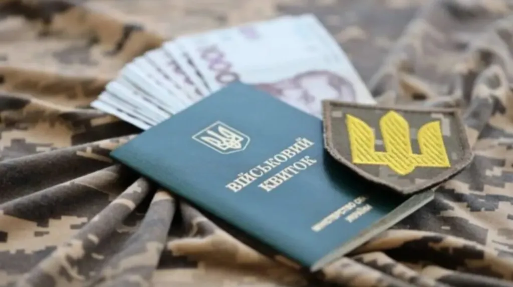 Уряд вніс певні зміни в систему бронювання працівників в Україні: що робити тепер