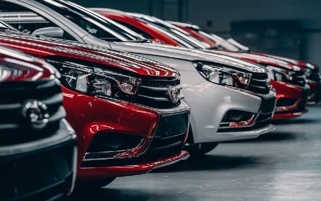 Пізнаємо місто Лева: прокат авто від Avis