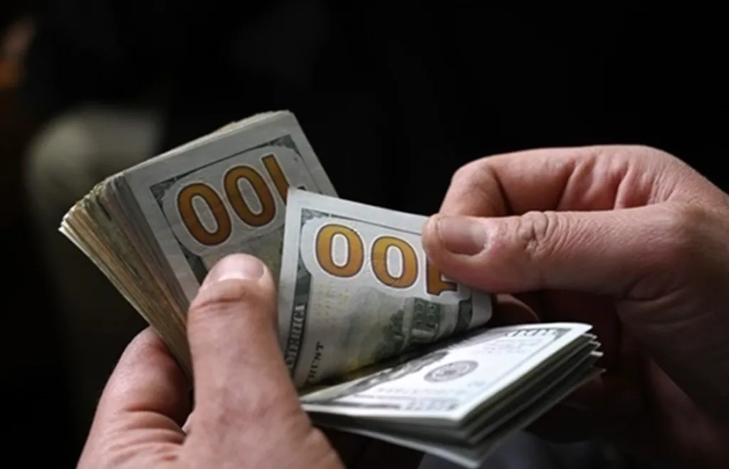 Черговий транш від МВФ в розмірі 1,1 млрд доларів отримала Україна
