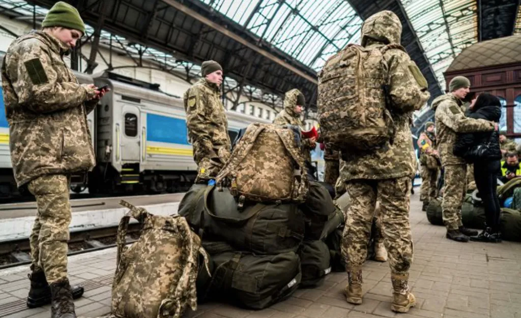 Мобілізація в Україні: Верховна Рада створила новий реєстр — які дані він міститиме та кого з чоловіків це стосуватиметься