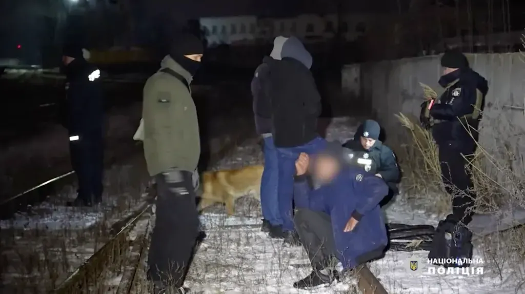 У Сумах затримали чоловіка за крадіжку телефонного кабелю