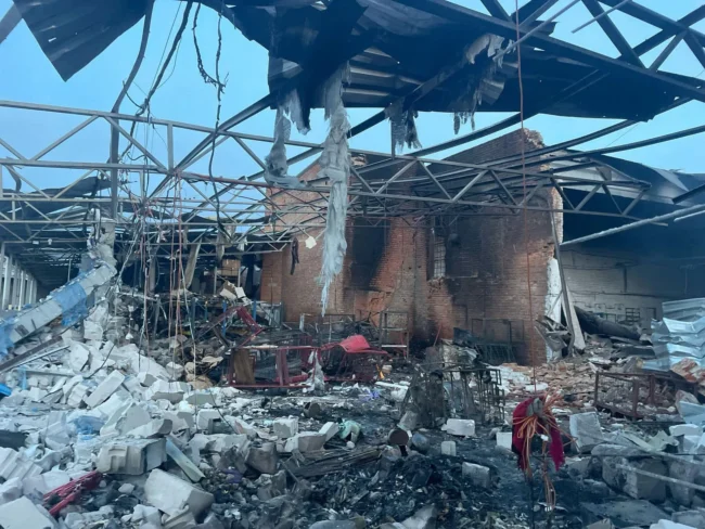 Внаслідок нічної ворожої атаки на Суми загинув 32 річний чоловік та постраждала цивільна інфраструктура