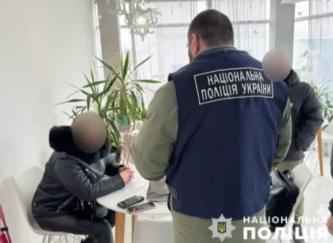 На Сумщині викрили жінку, яка організовувала нелегальний виїзд ухилянтів