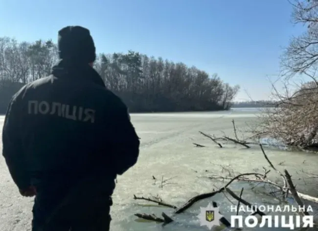 Трагедія на Конотопщині: двоє рибалок загинули, провалившись під лід
