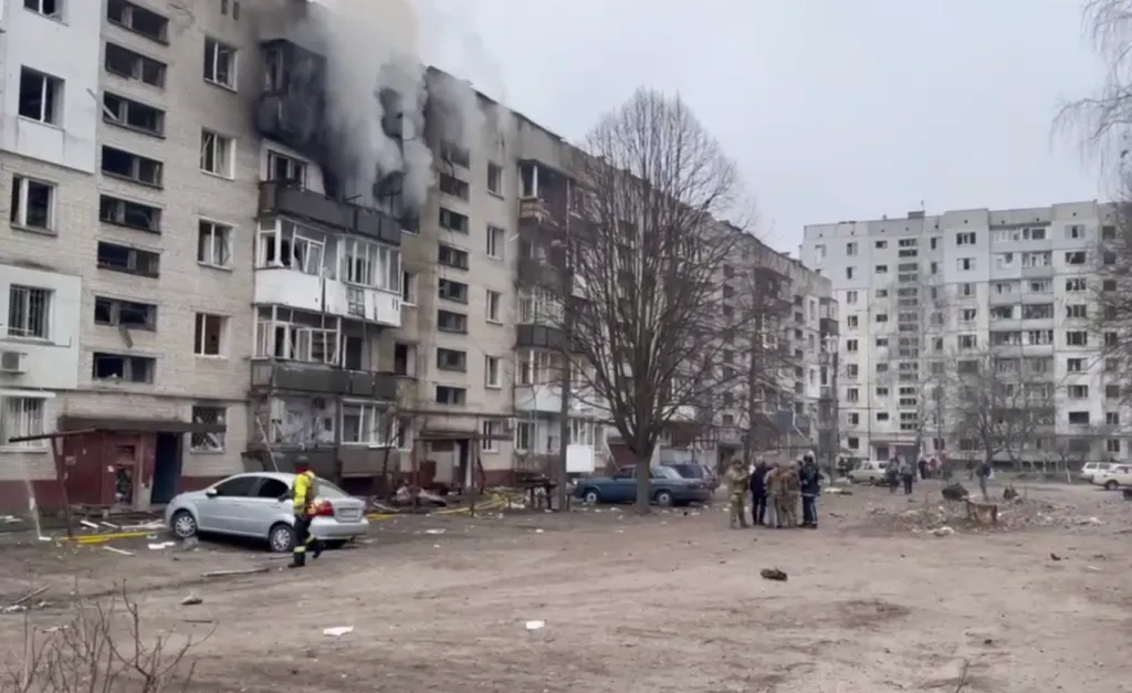 Ворог завдав ракетного удару по центру Сум: постраждалі діти