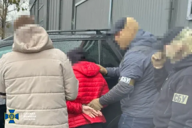 В Сумах на хабарі спіймали керівника податкової: подробиці справи