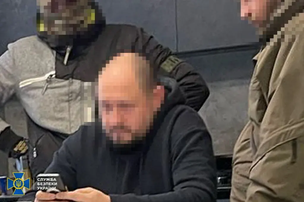В Сумах на хабарі спіймали керівника податкової: подробиці справи