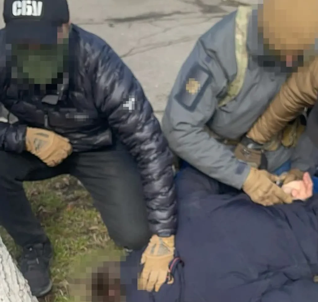 СБУ викрила заступника директора школи на Сумщині, який шпигував на користь РФ