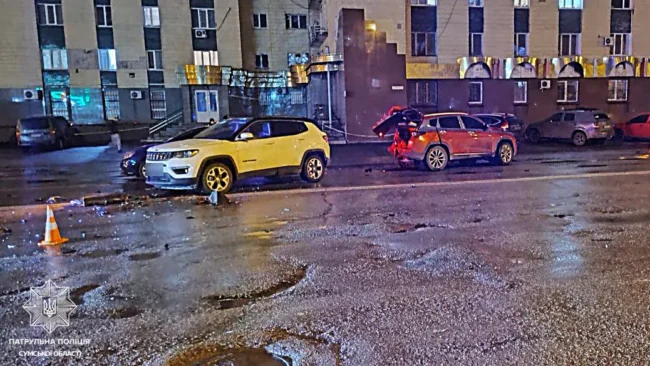 П’ятеро постраждалих та п’ять автівок, що зазнали ушкоджень: наслідки ДТП у Сумах