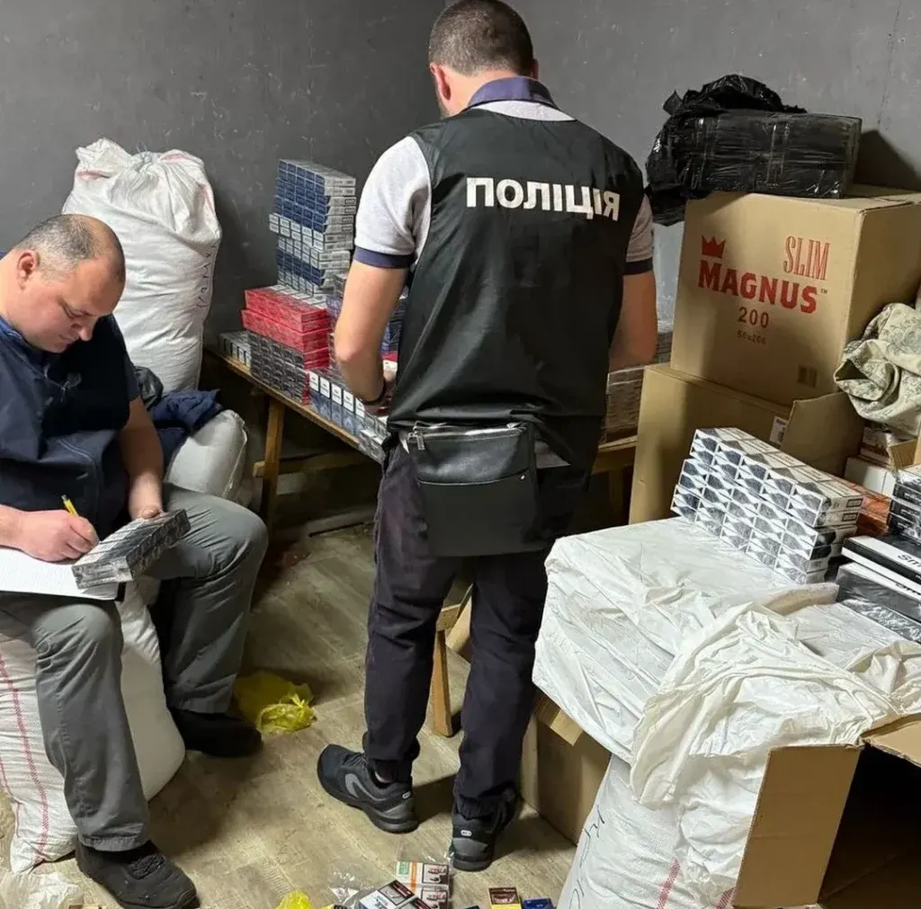 У Сумах викрили підпільне виробництво фальсифікованих цигарок на понад 3,6 млн гривень