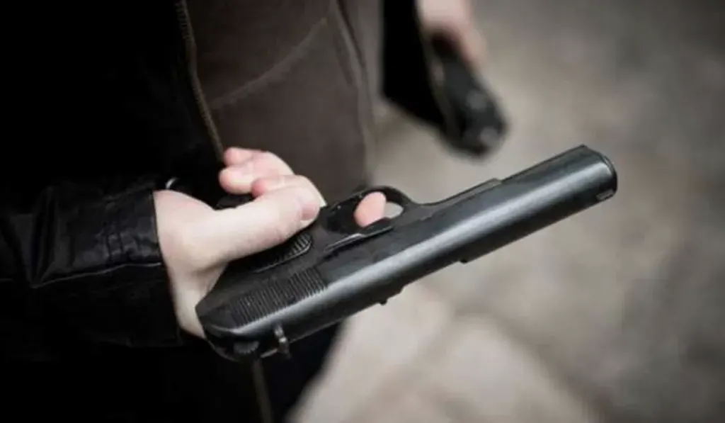 У Конотопі підлітки влаштували стрілянину з пневматичної зброї — поліція розслідує хуліганство