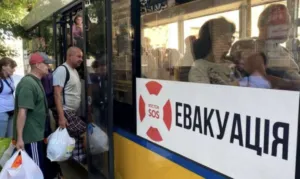 На Сумщині тривають ворожі обстріли: загинули мирні мешканці, розгорнуто штаб евакуації