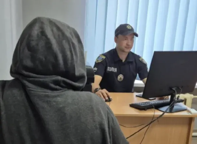 На Роменщині у чоловіка знайшли автомат та бойові набої