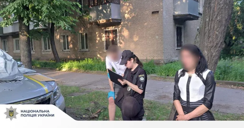 У Сумах правоохоронці викрили жінку з 40 згортками психотропної речовини