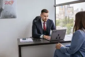Адвокат по адміністративних справах