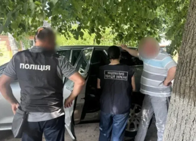 На Сумщині екскерівнику районного ТЦК оголошено підозру у справі про хабар за "допомогу" в ухиленні від мобілізації