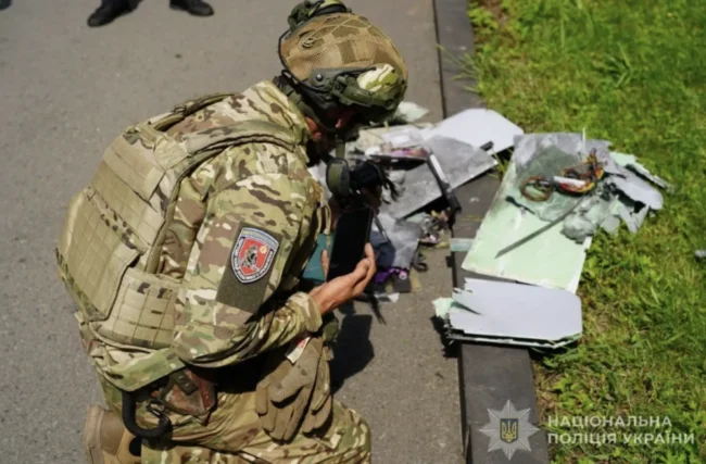 У центрі Сум пролунали два вибухи: попередньо — атака дрона (оновлюється)