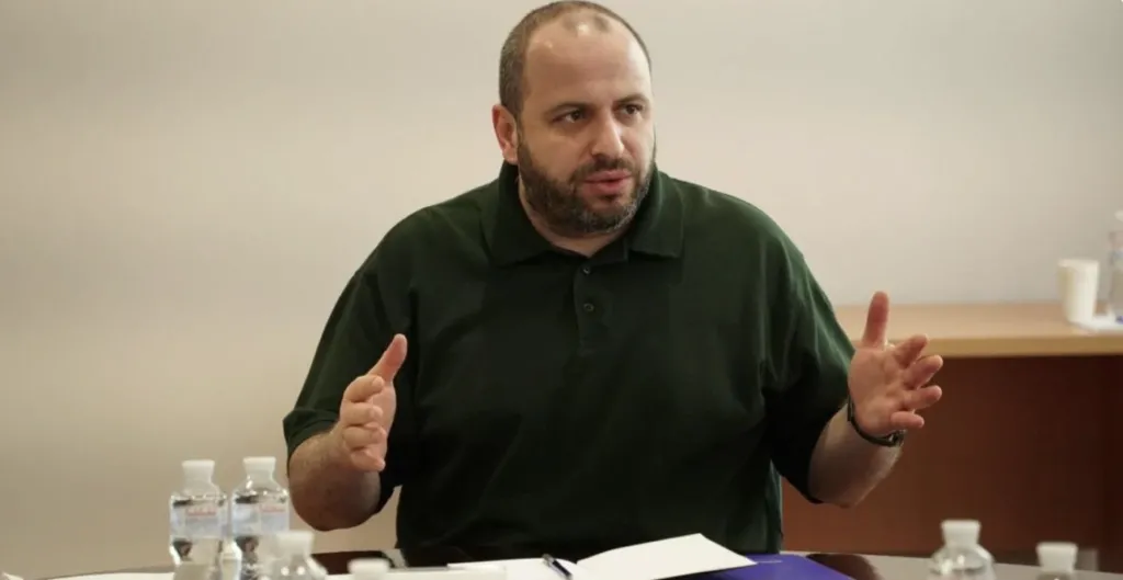 Ніколи не пізно: як укріплюють Сумщину розповів міністр оборони Умєров