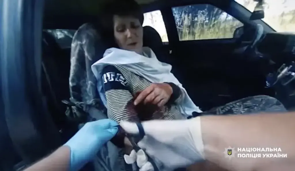 Пішла по гриби та підірвалася на міні: трагедія на Сумщині